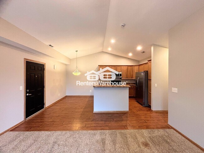 Foto del edificio - 2000 Meadow Ct