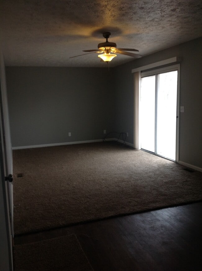 Photo - Southside 3 Bedroom with Fenced Yard! House