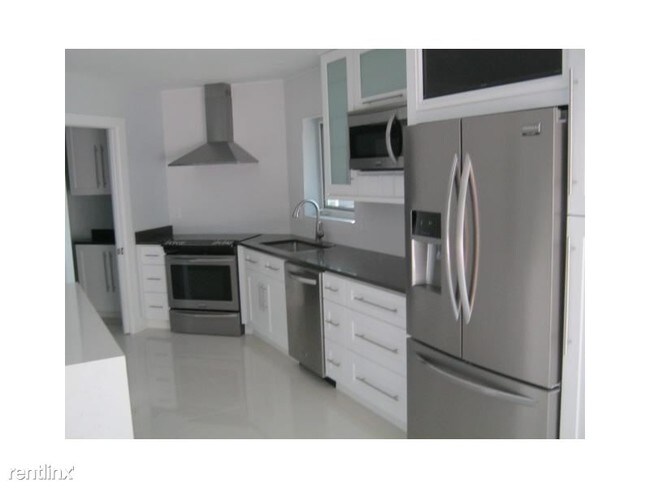 Building Photo - 4241 W Tradewinds Ave