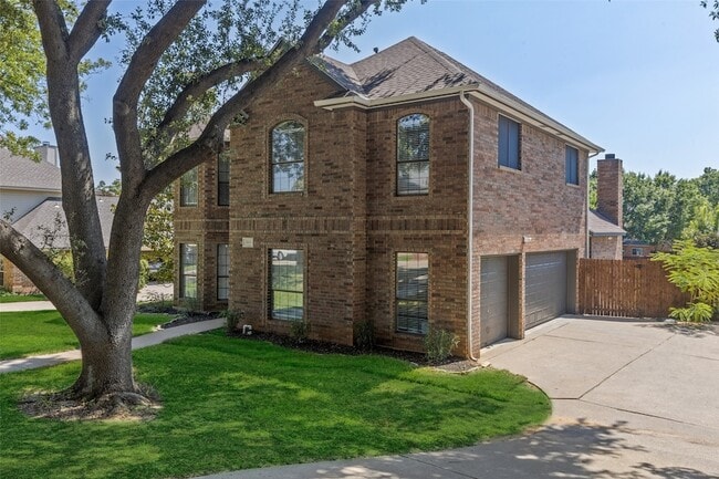 Building Photo - 2601 Kimberly Dr