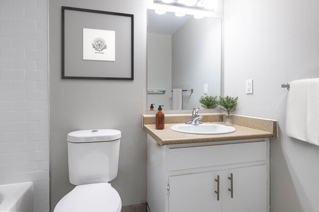 Building Photo - Trinity Apartments