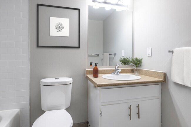 Photo du bâtiment - Trinity Apartments