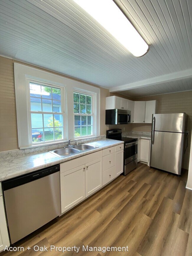 Foto del edificio - 3 br, 1 bath House - 719 Carter Avenue