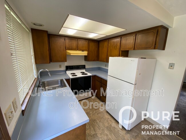 Building Photo - 1126 SE 149th Place