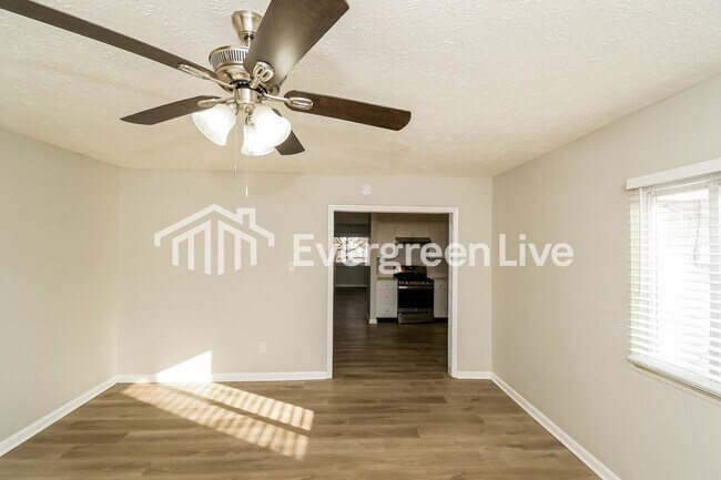 Foto del edificio - 1850 Priscilla Ave