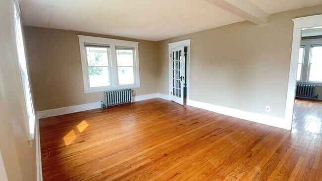 Foto del edificio - 435-437 Springfield Street (#)
