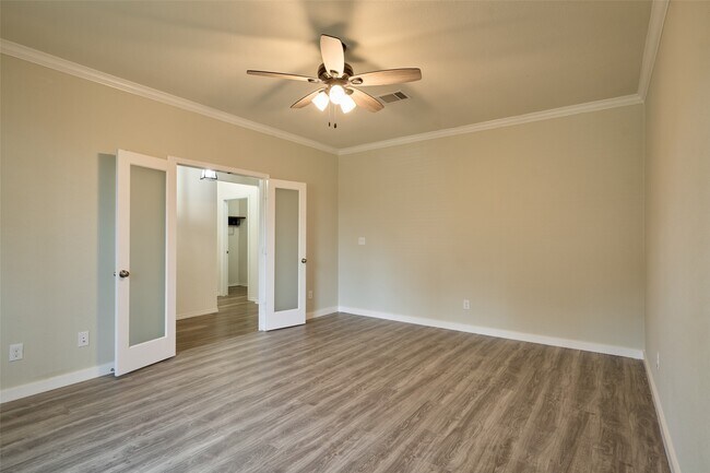 Building Photo - 2214 Timberland Country Ct