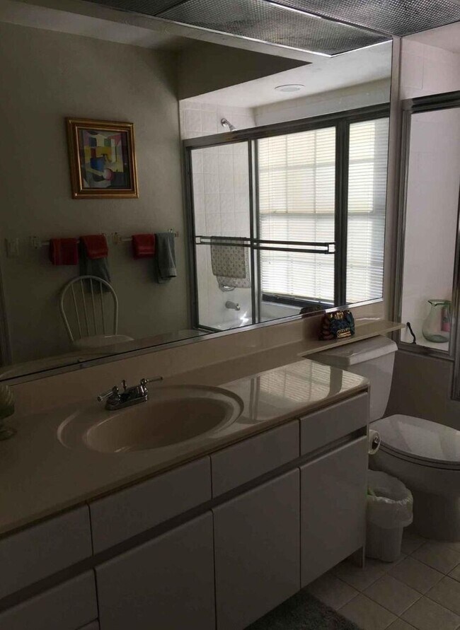 Building Photo - 7599 Mirabella Dr