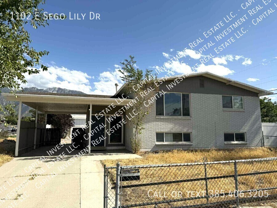 Primary Photo - 1102 E Sego Lily Dr