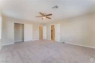 Building Photo - 3049 Historic Horizon Ave