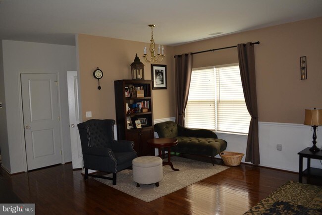 Foto del edificio - 212 Juniper St