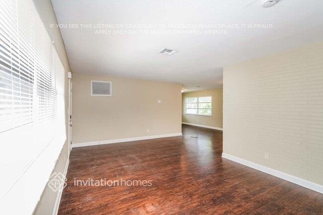 Foto del edificio - 7990 22nd Ave N