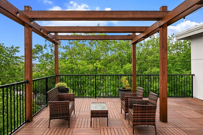 Building Photo - 162TEN