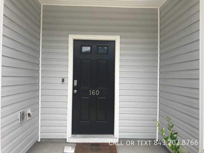 Building Photo - Available Townhouse in Lakeview Commons!