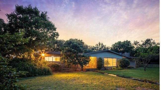 Foto del edificio - 16351 Ranch to Market Rd 150