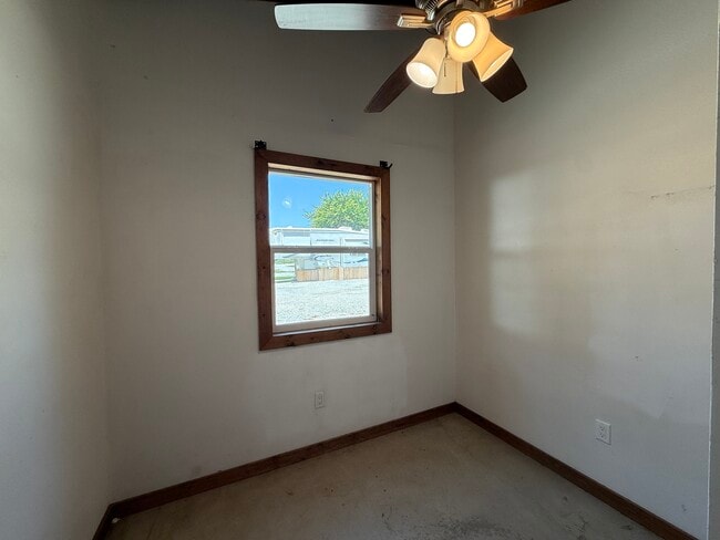 Building Photo - 155 Fawn Cir