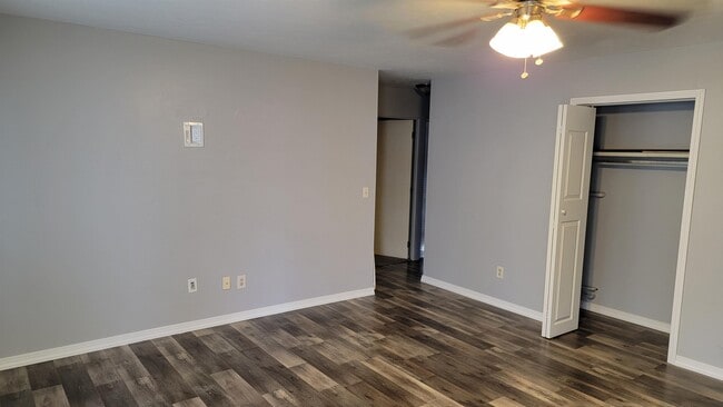 Building Photo - 177 Richards Dr