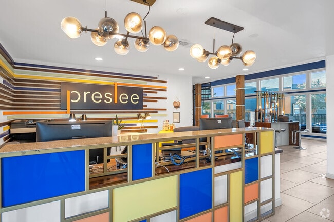 Building Photo - Preslee Apartments