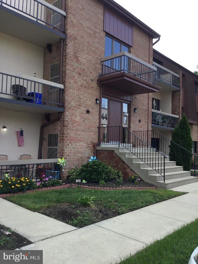 44203 Delaire Landing Rd, Philadelphia, PA 19114 Apartment for Rent