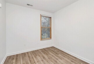 Interior Photo - Millhouse