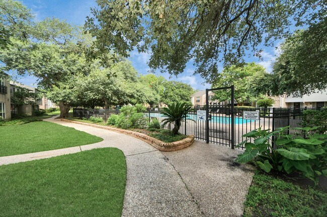 Building Photo - 832 Wax Myrtle Ln
