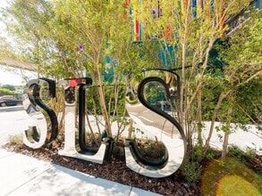 Building Photo - 1300 S Miami Ave