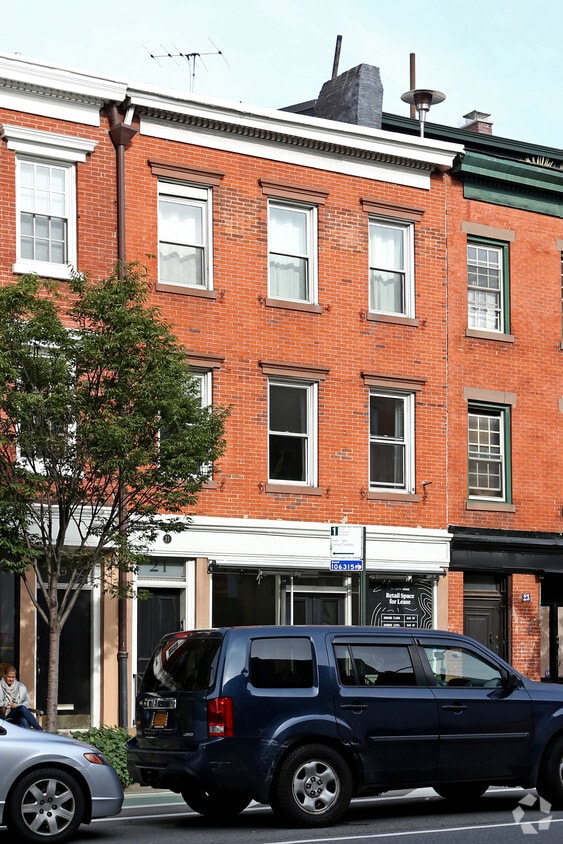 Building Photo - 21 8th Ave