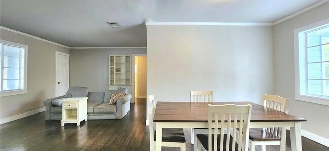 Foto del edificio - 6927 Burgess St