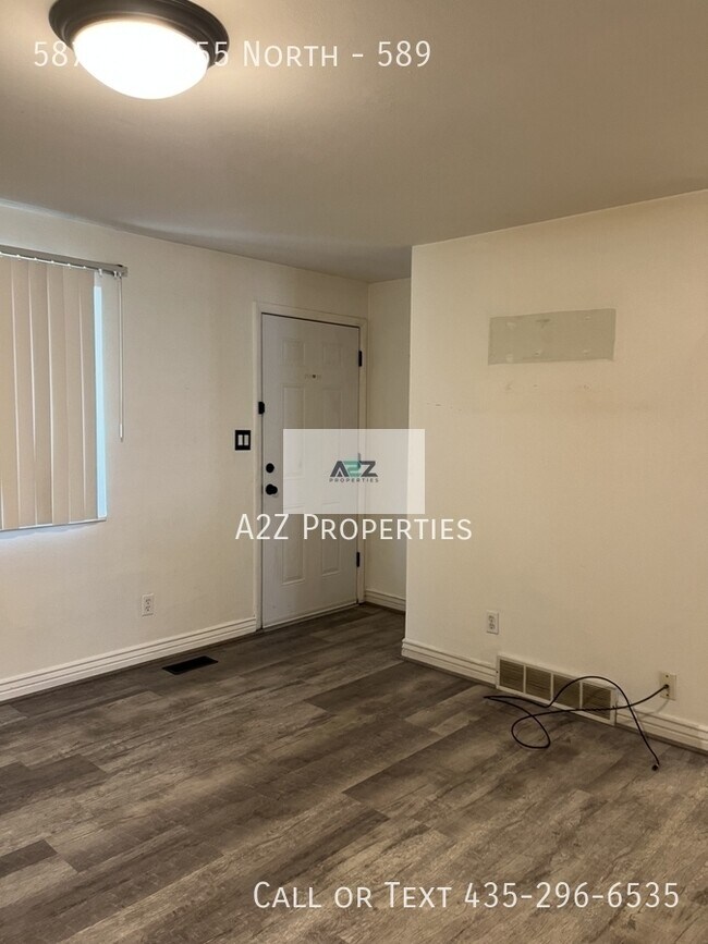 Foto del edificio - 587/589 E 55 North - 589-