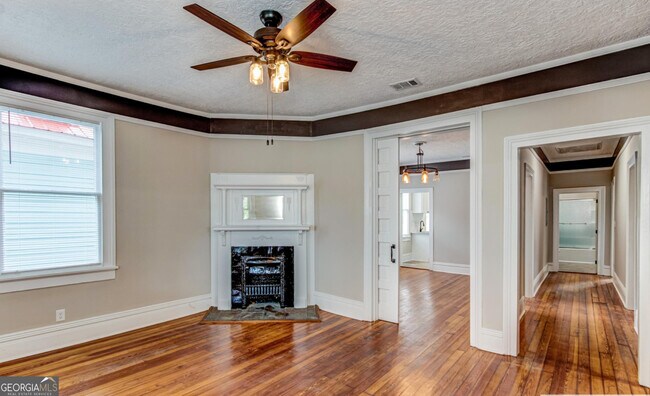 Foto del edificio - 136 Broad St