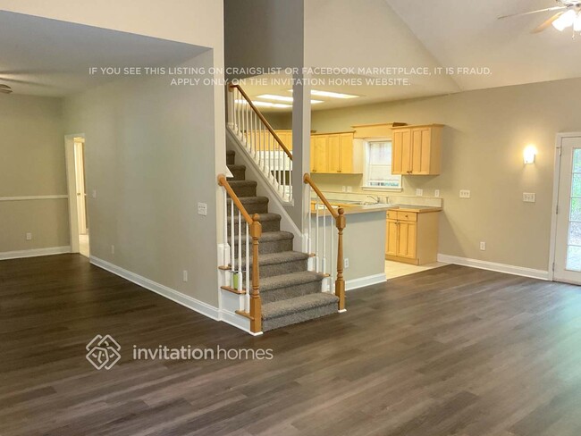 Foto del edificio - 2611 Meadow Ln