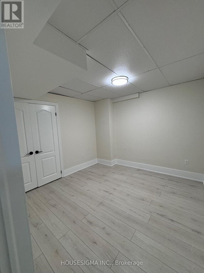 Building Photo - 35 Asterwind Crescent