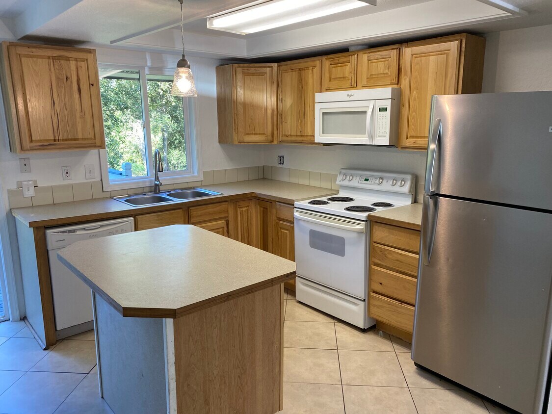 Foto principal - 1515 W Casino Rd