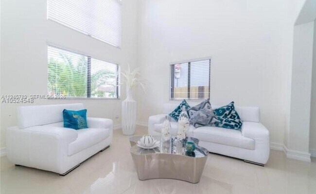 Foto del edificio - 16588 SW 44th St