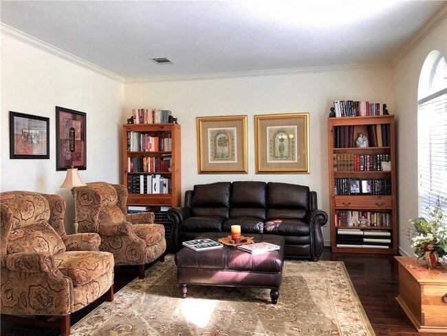 Building Photo - 2123 Shumard Oak Ln