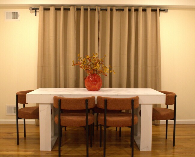 Foto del edificio - 368 Sanford Ave