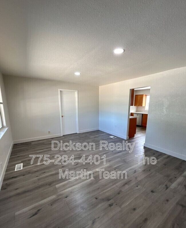 Building Photo - 1090 Barstow St