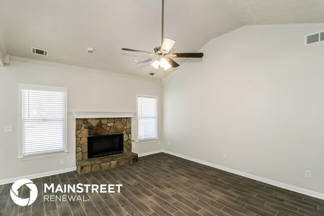 Foto del edificio - 355 Freeman Dr