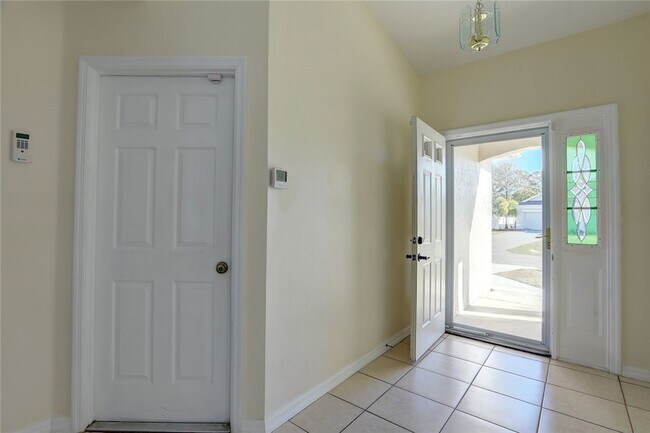 Foto del edificio - 1489 Whitmore St