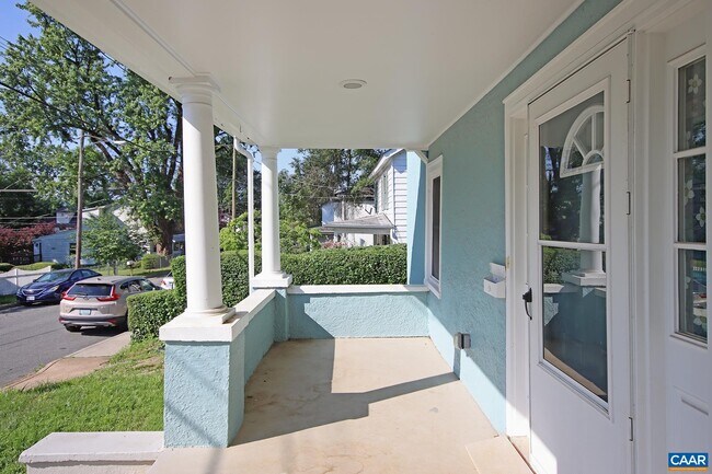 Foto del edificio - 509 12th St NE