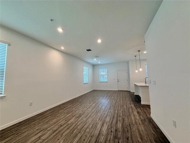 Foto del edificio - 449 Belmond Dr