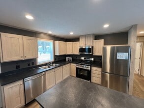 Building Photo - 23497 Winifred Ave