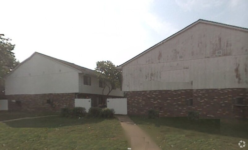 Foto del edificio - 14 Yorkshire Ln