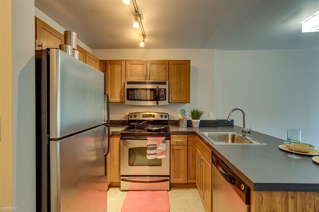 Building Photo - 1 br, 1 bath Apartment - West Village  1 Bath
