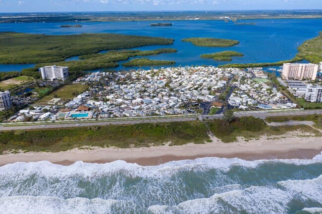 Foto del edificio - 5312 Compass Cove Pl