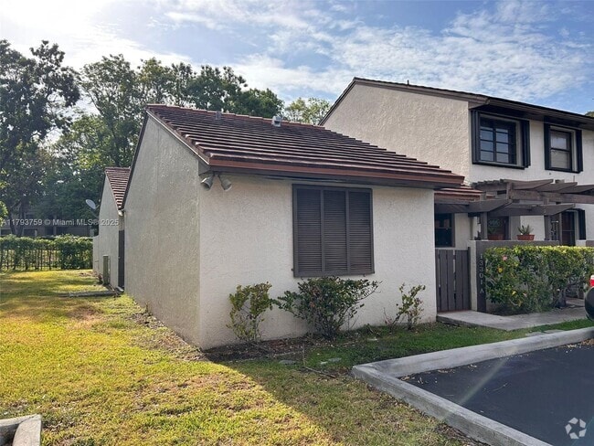 Building Photo - 13301 SW 88th Ter