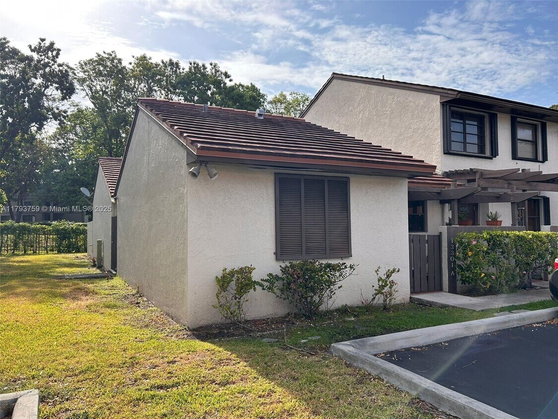 Primary Photo - 13301 SW 88th Ter