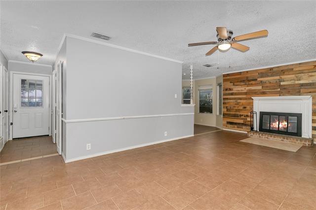 Foto del edificio - 1602 Spring Branch Dr