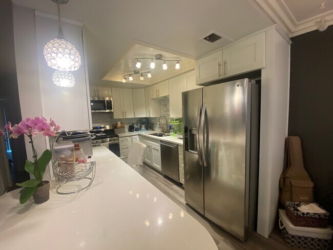 Foto del edificio - 1651 S Juniper St