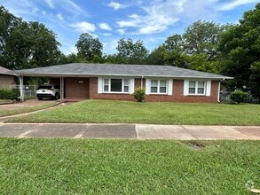 Building Photo - 1706 Dooley Ave